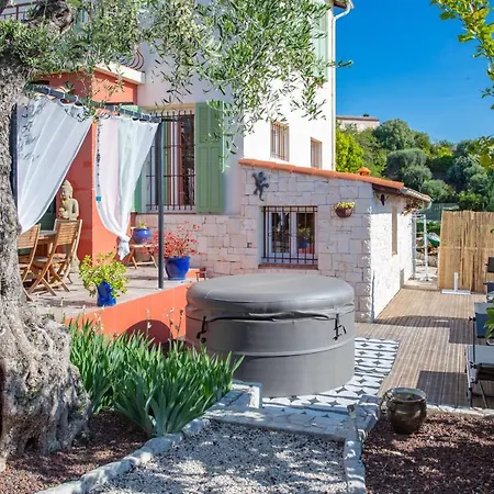 Beautiful In A Peaceful Location In Villa *