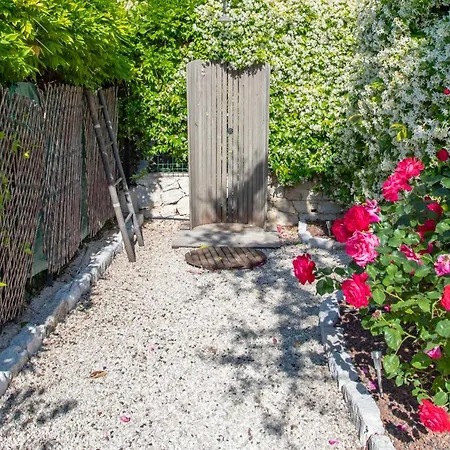 Villa Beautiful In A Peaceful Location In
