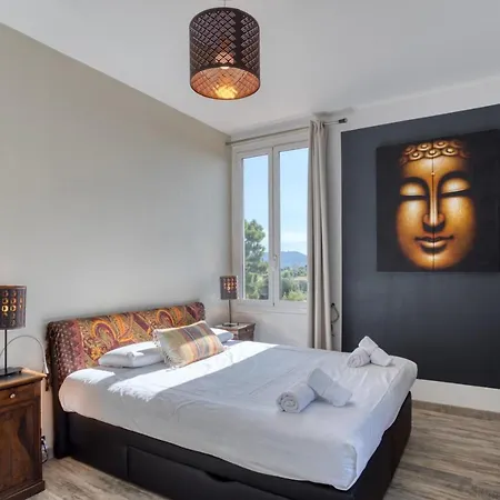 Villa Beautiful In A Peaceful Location In