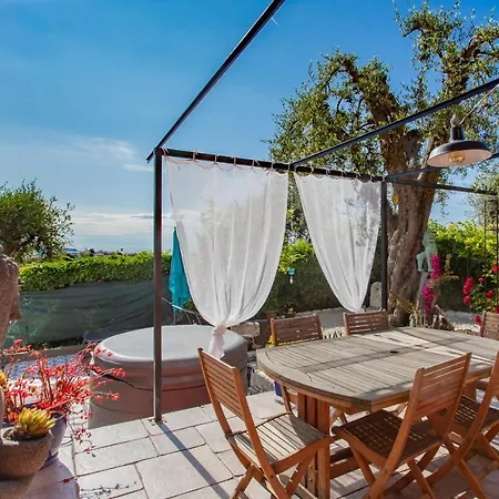 Beautiful In A Peaceful Location In 4*